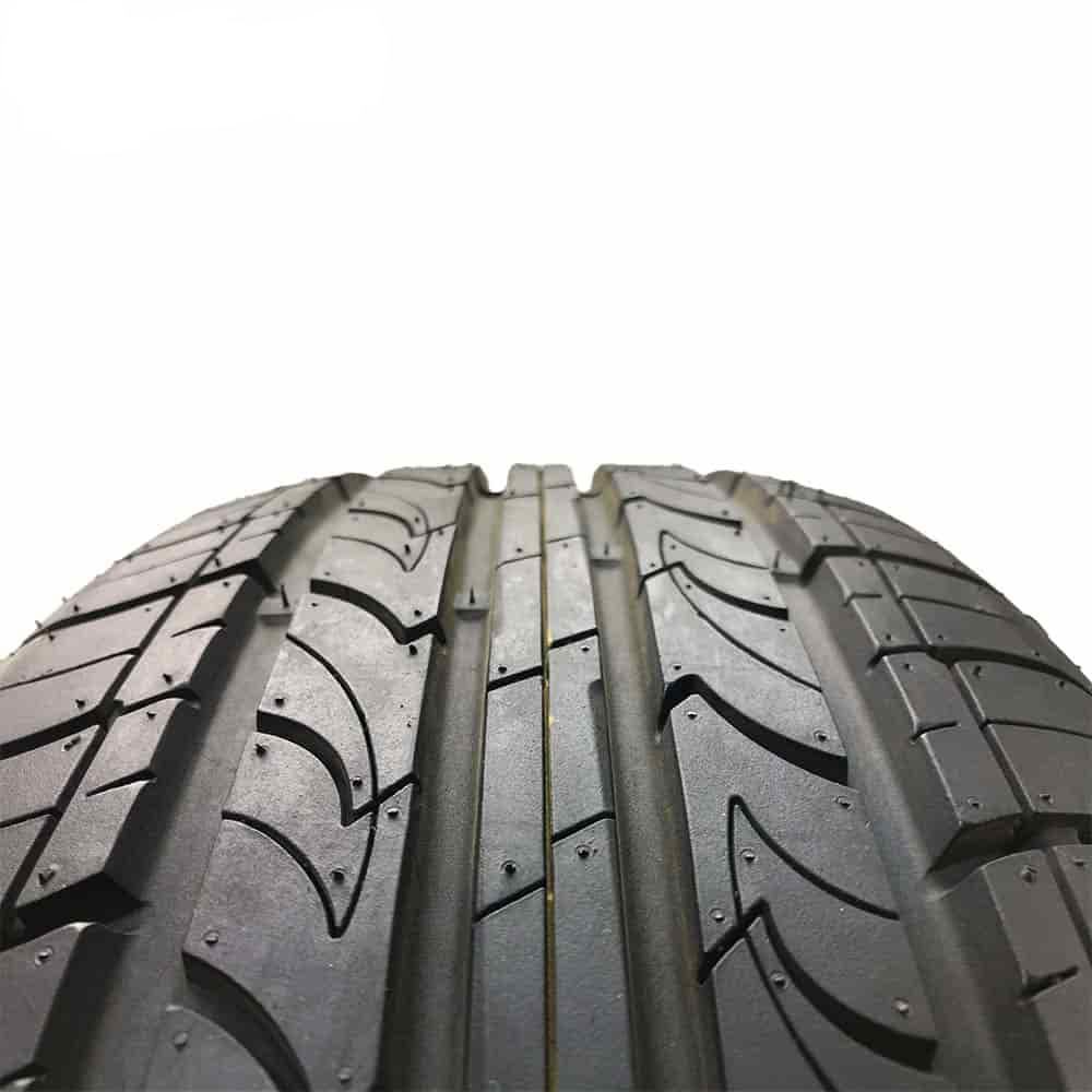 تصویر لاستیک نکسن سایز 215/55R16 | یدک موتورز